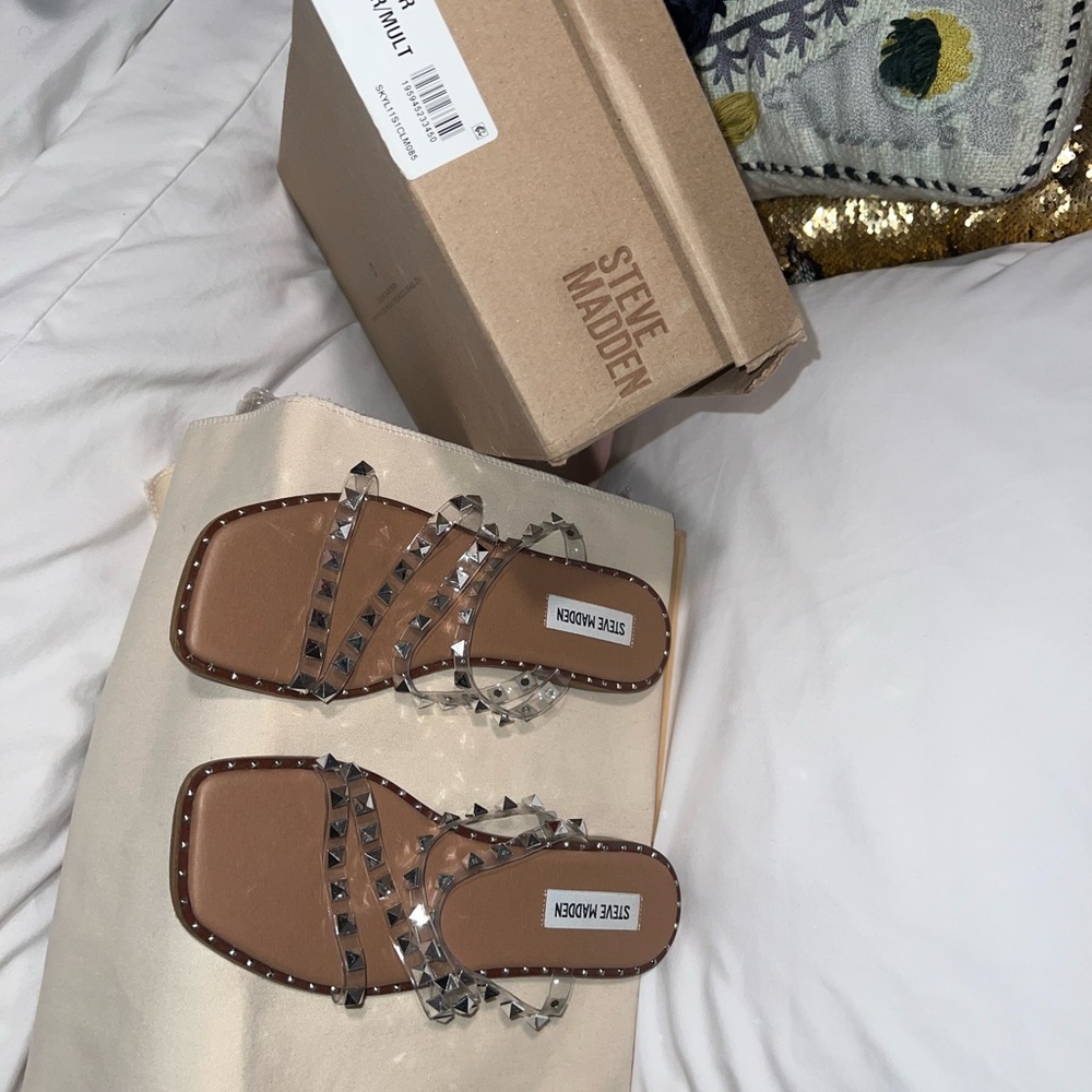 Brand new in box, Steve Madden stud sandals - Picture 3 of 4